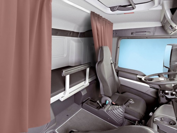 Комплект автоштор и карниза спального места Блэкаут - авто SK 240х160 (цвет: Кофе с молоком)