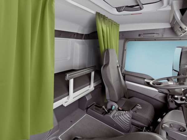 Комплект автоштор и карниза спального места Блэкаут - авто SK 240х160 (цвет: Зеленый)